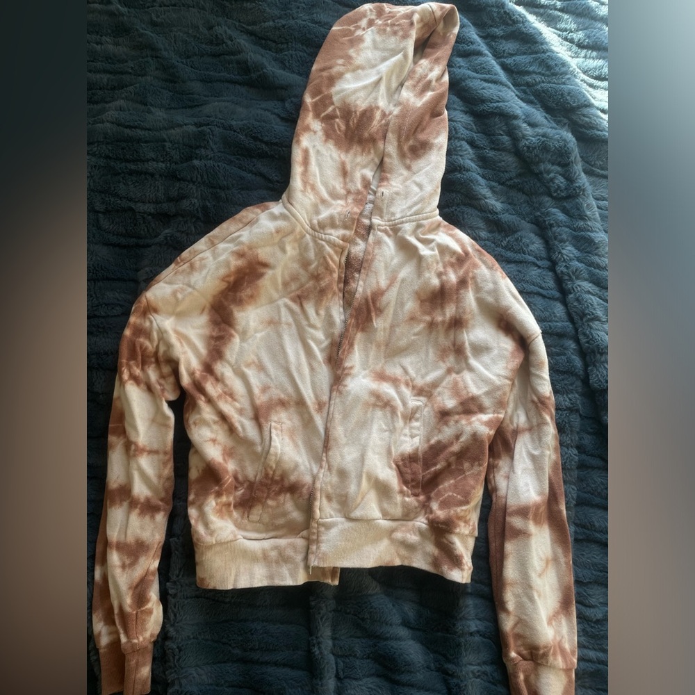 GARAGE cropped tye dye hoodie.